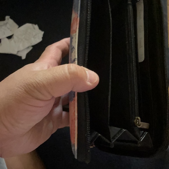 Women’s wallet - Picture 2 of 2